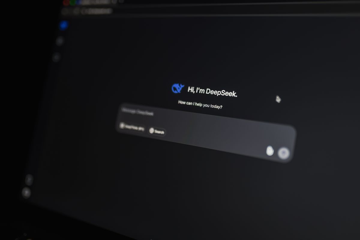 ChatGPT app pode usar páginas abertas como contexto Interface de inteligência artificial em uma tela de computador usada com o ChatGPT app