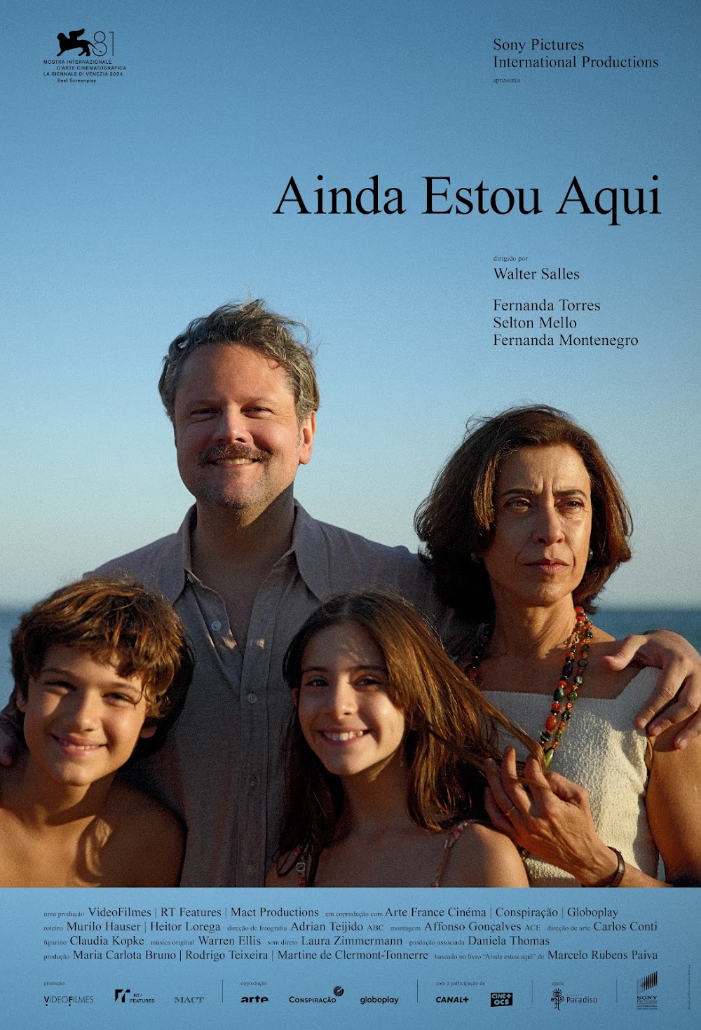 Cartaz do filme Ainda Estou Aqui no Netflix acordo com a Globo
